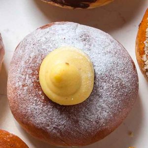 Berliner z waniliowym kremem pâtissière